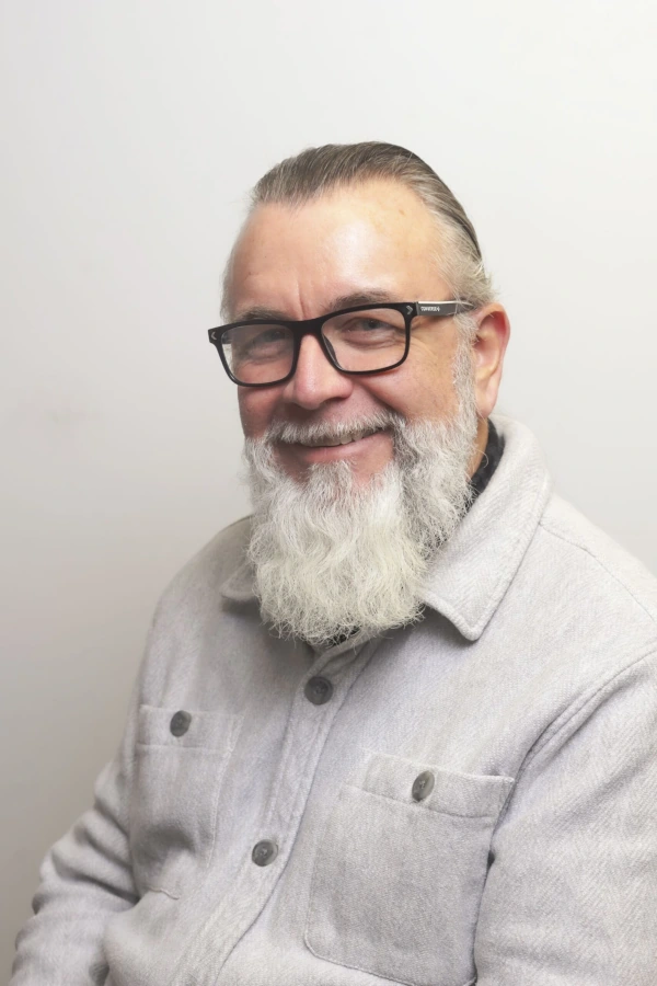 Brett Moog, Metro Kirsch Agent